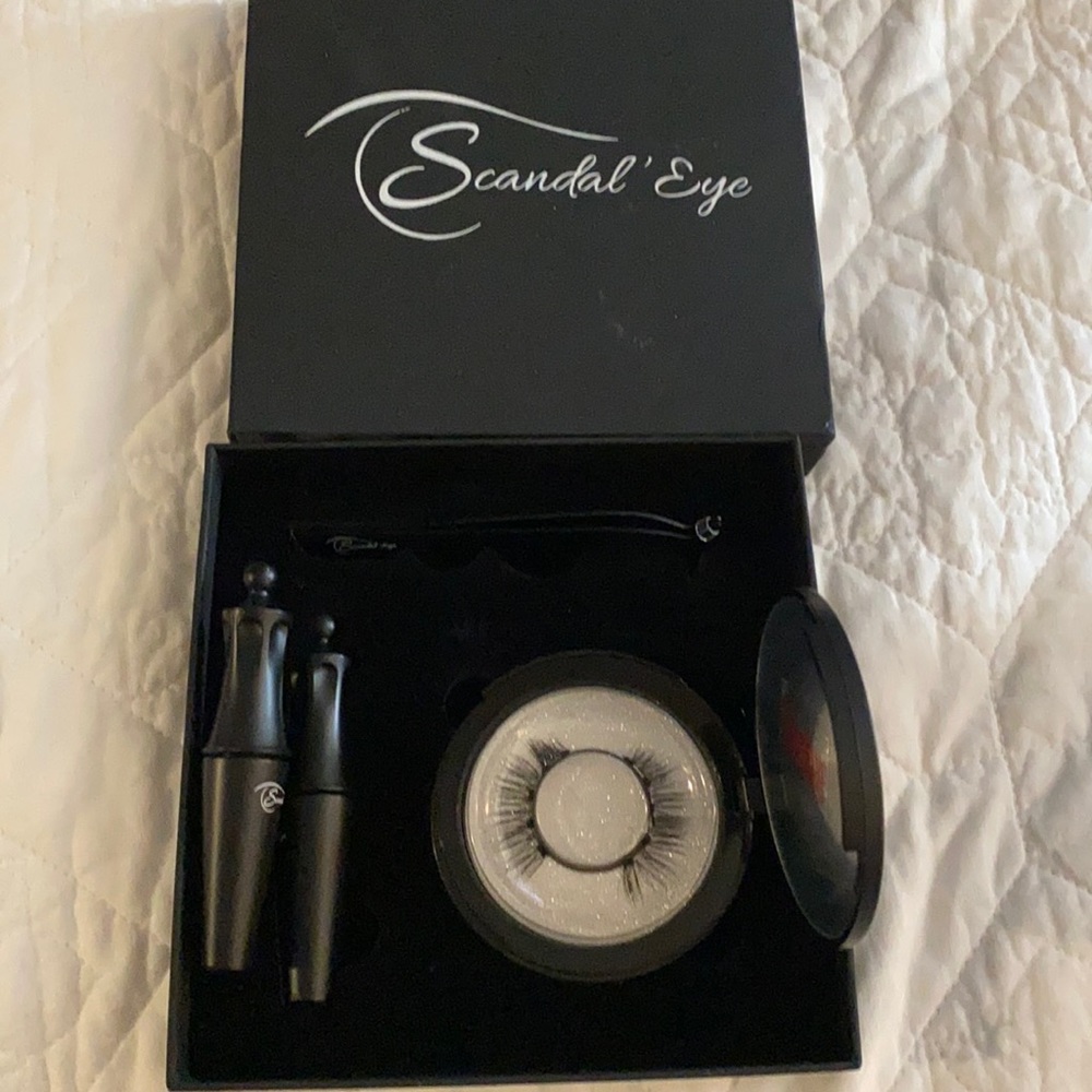 Scandal eye magnetic eye lashes